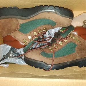 Boys Timberland boots